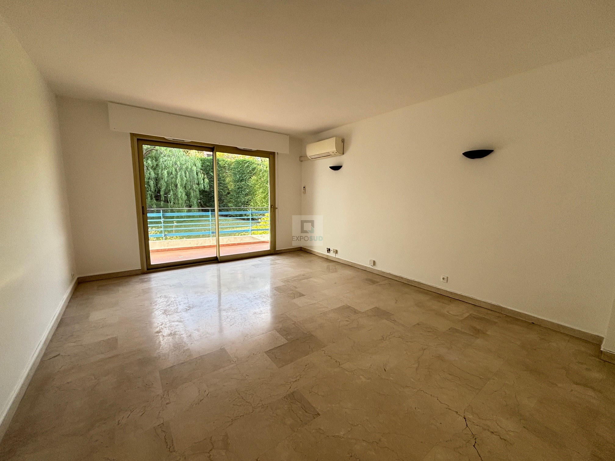 Location Appartement JUAN LES PINS surface habitable de 57.84 m²