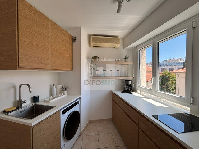 Location Appartement ANTIBES 1 salles de bain