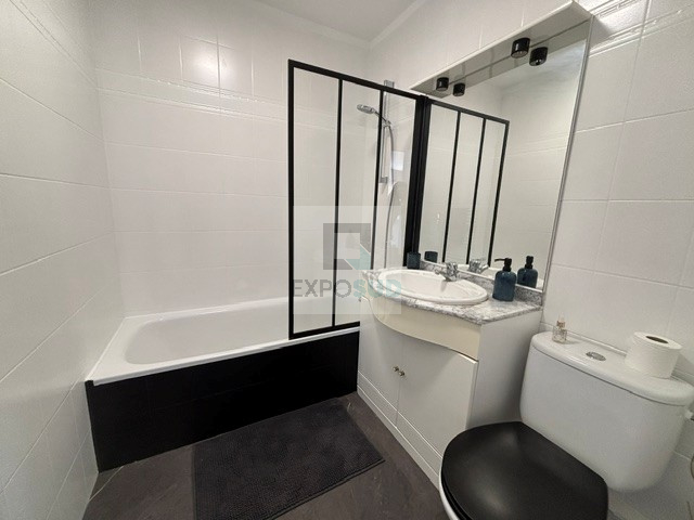 Location Appartement ANTIBES surface habitable de 37.19 m²