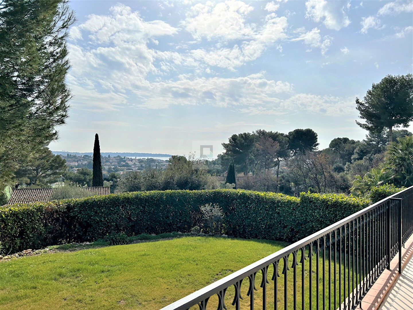 Vente Maison ANTIBES séjour de 66 m²