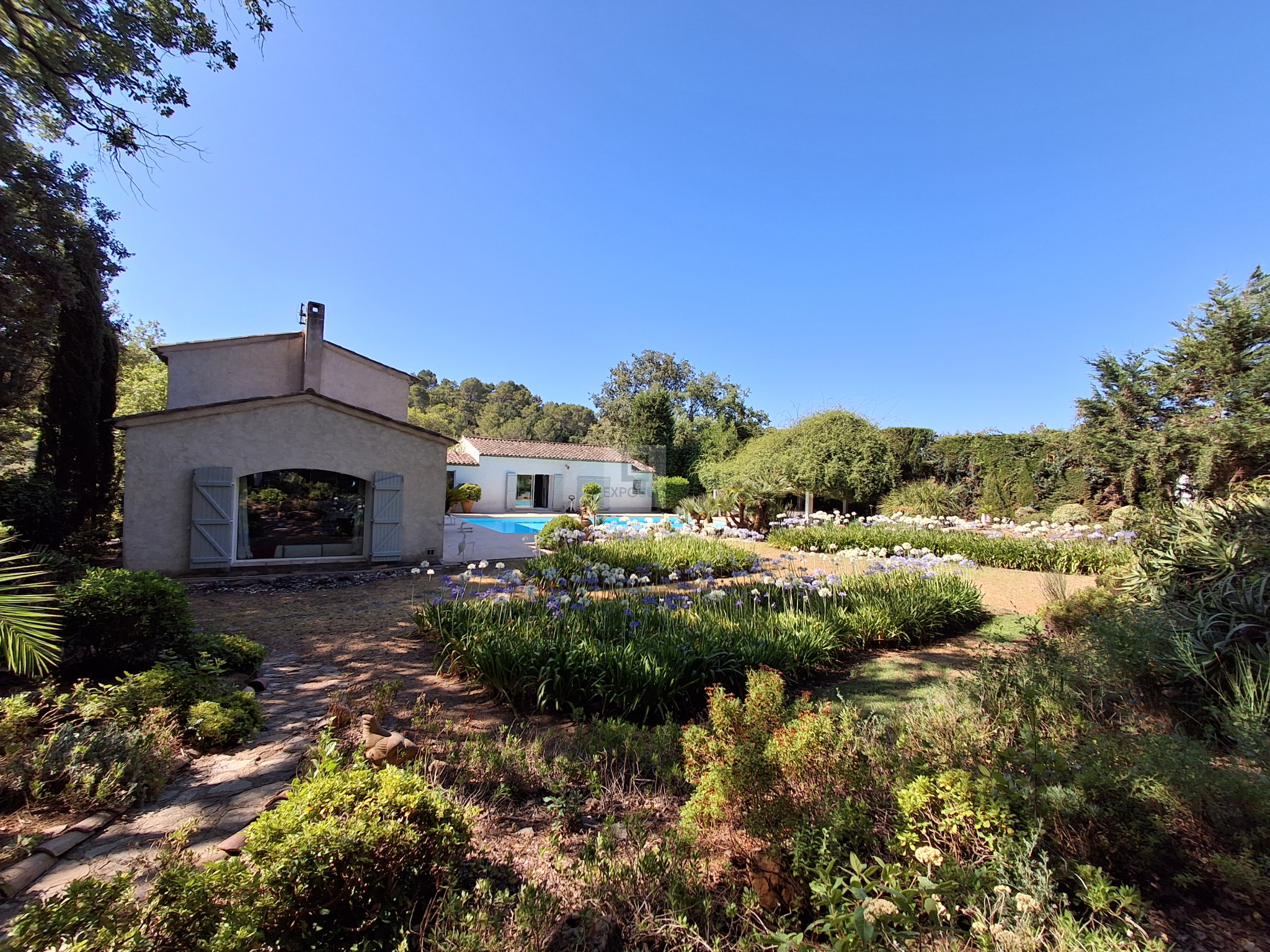 Vente Maison VALBONNE séjour de 50 m²