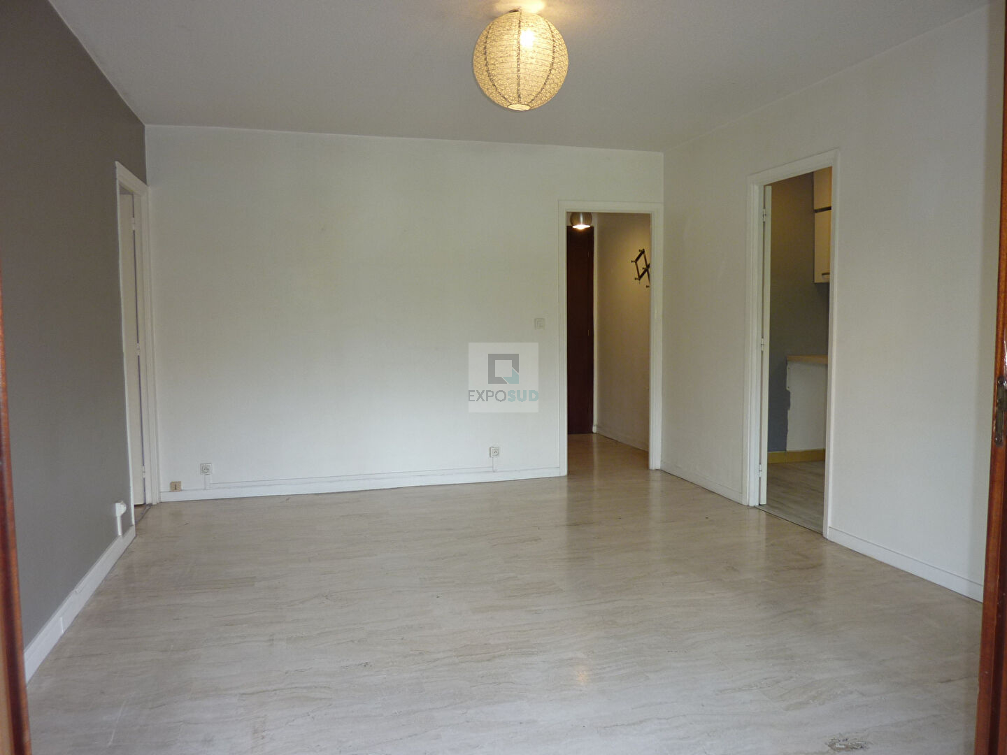 Location Appartement ANTIBES 1 salles de bain