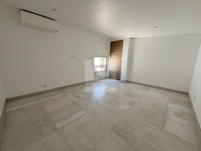 Location Maison ANTIBES séjour de 33 m²