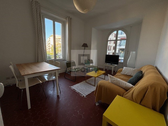 Location Appartement ANTIBES 1 salles de bain