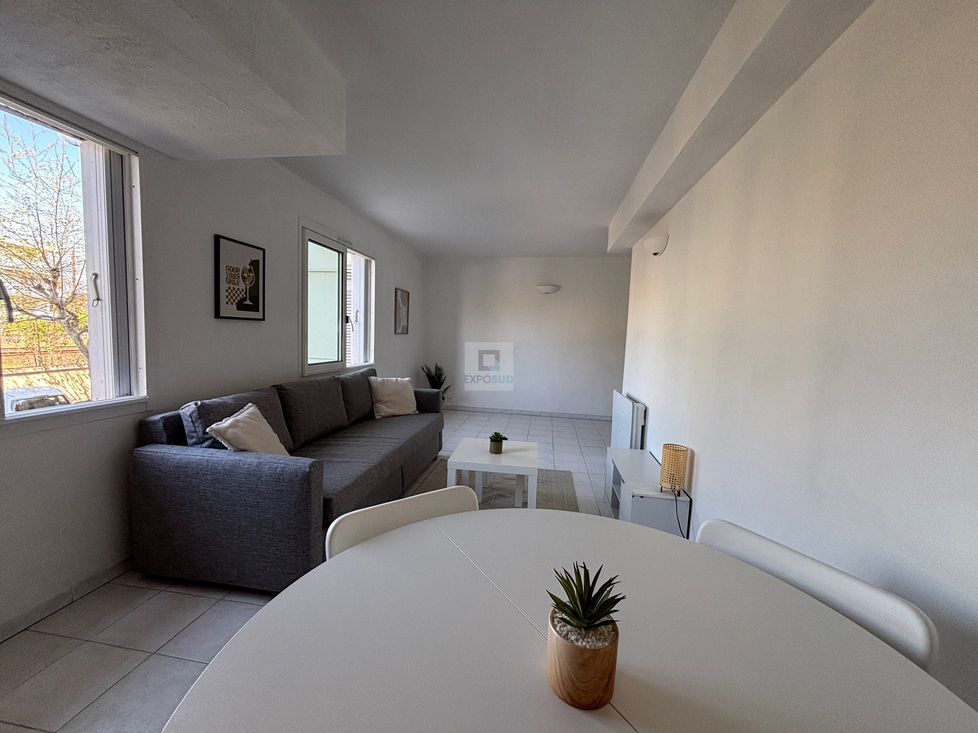 Location Appartement VALLAURIS surface habitable de 47 m²