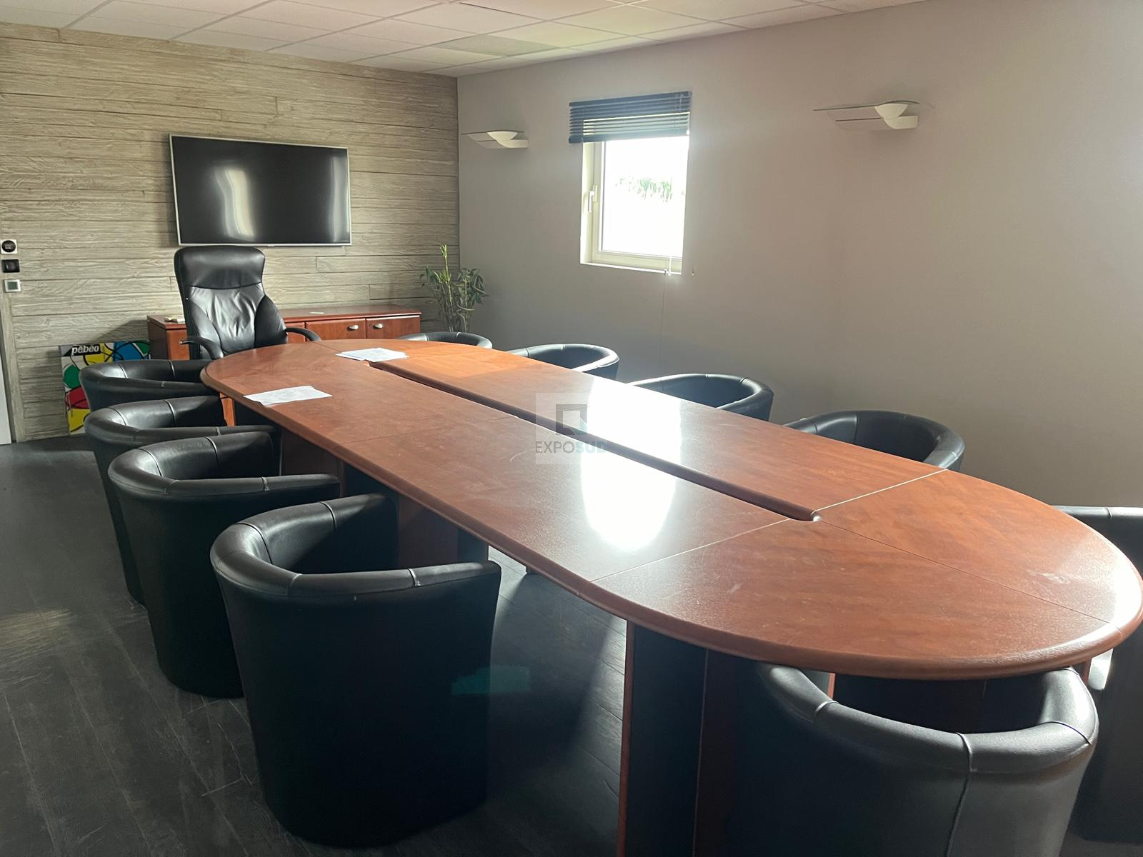 Location Autre MANDELIEU-LA-NAPOULE surface habitable de 320 m²