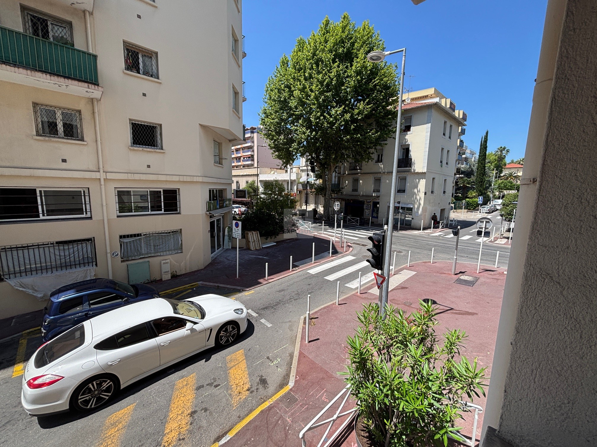 Location Appartement ANTIBES surface habitable de 32.91 m²