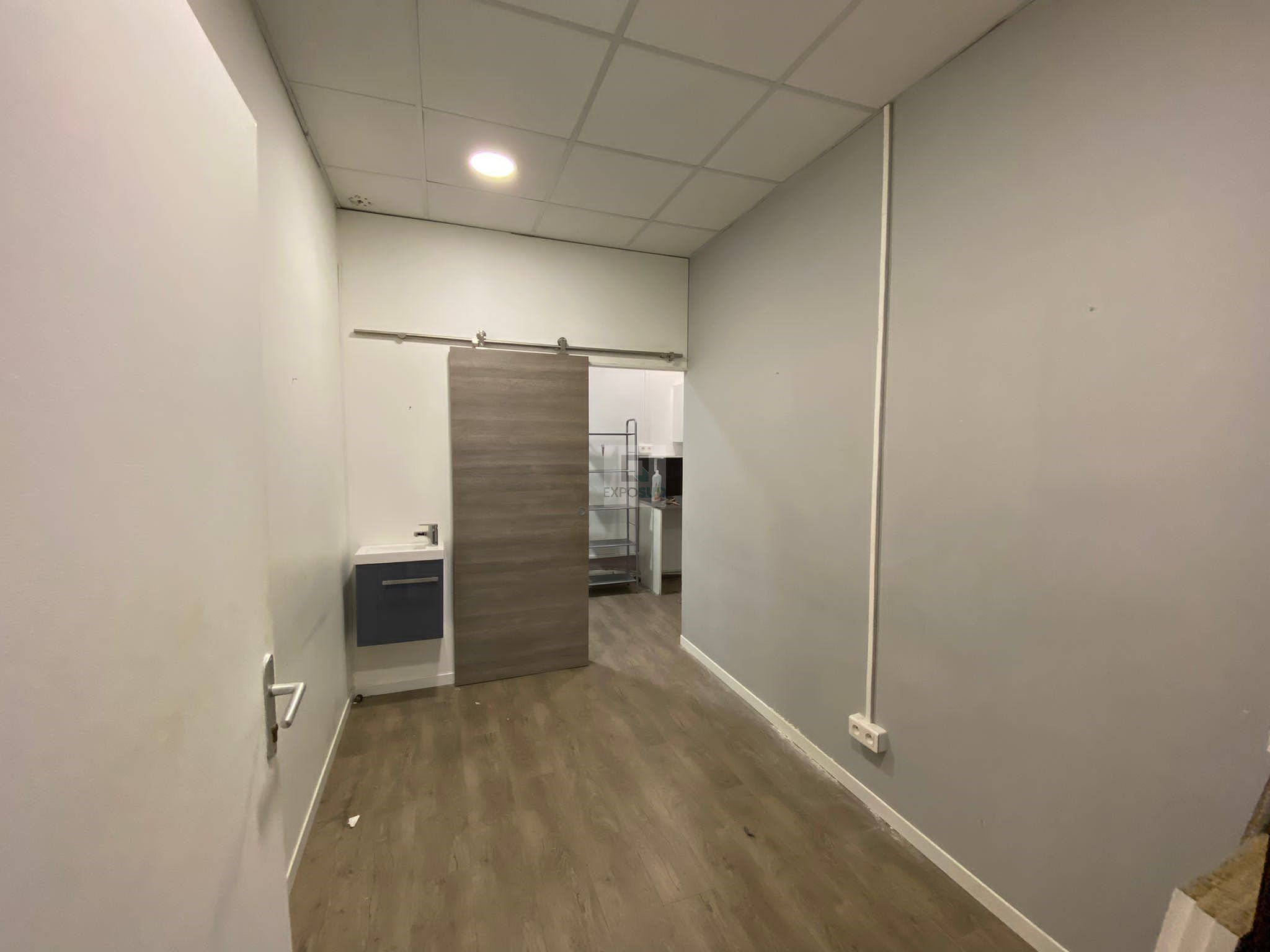 Location Local commercial CANNES surface habitable de 73.23 m²