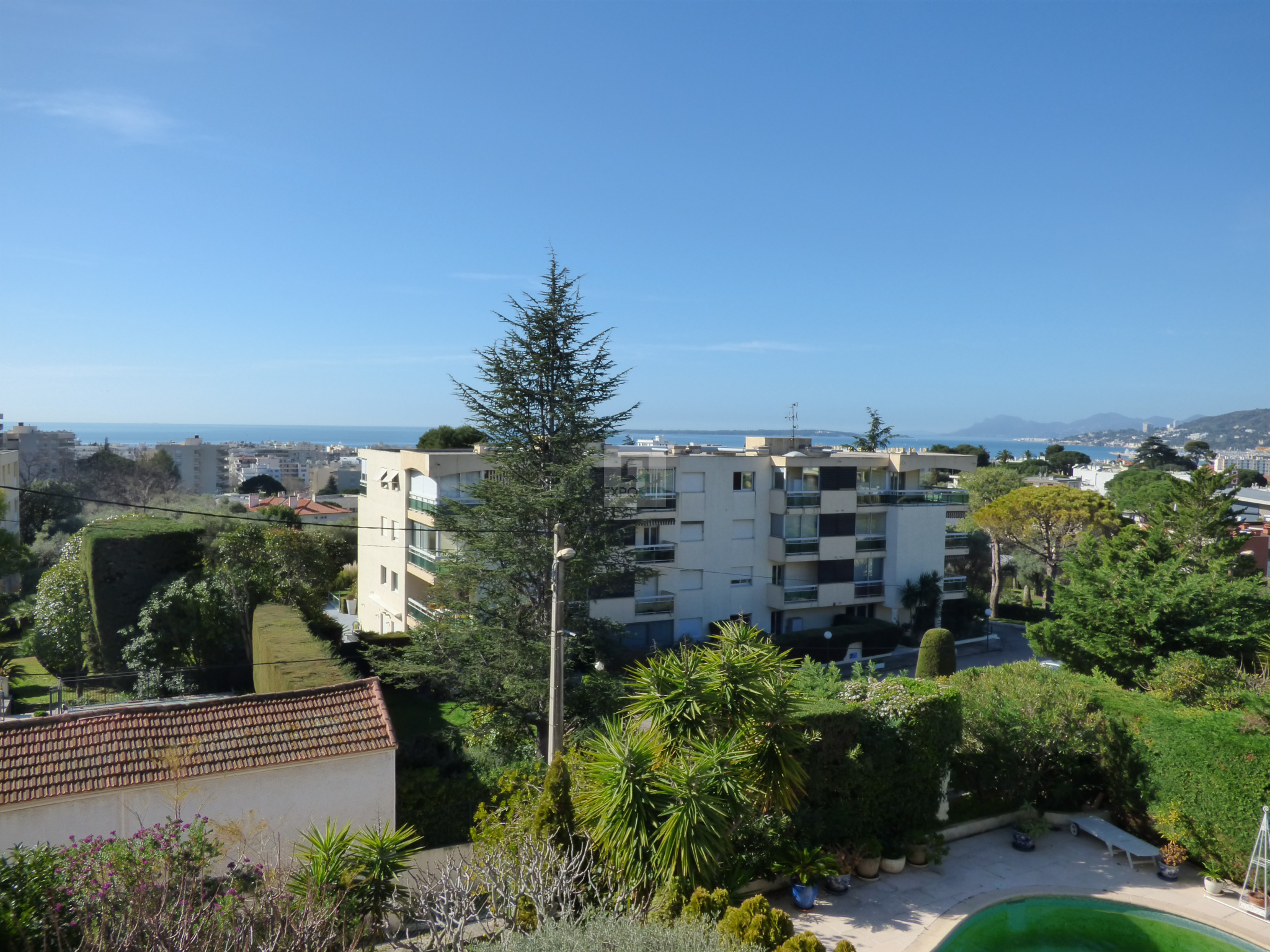 Location Appartement ANTIBES 1 salles d'eau