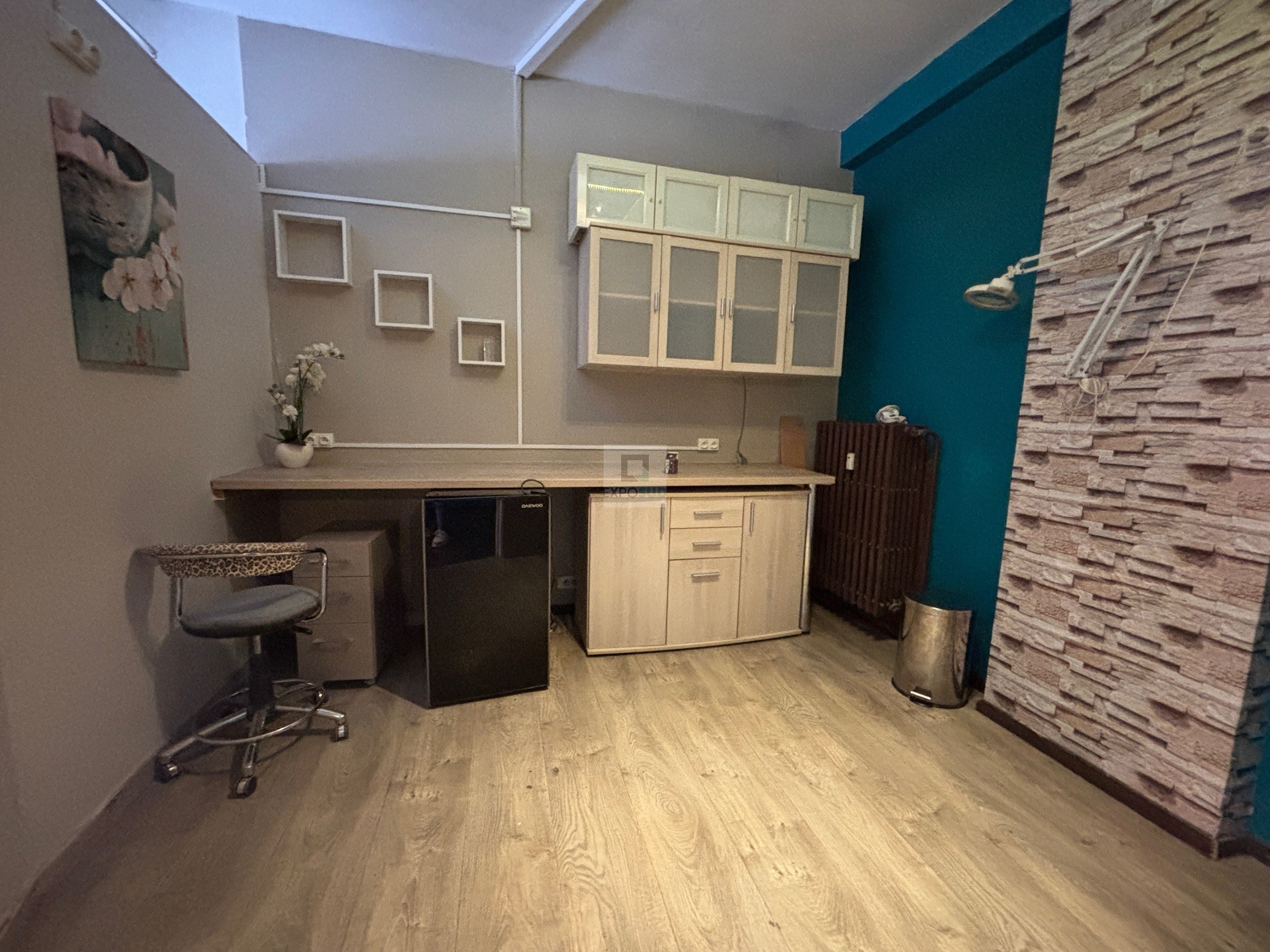 Location Local commercial ANTIBES aucune cuisine
