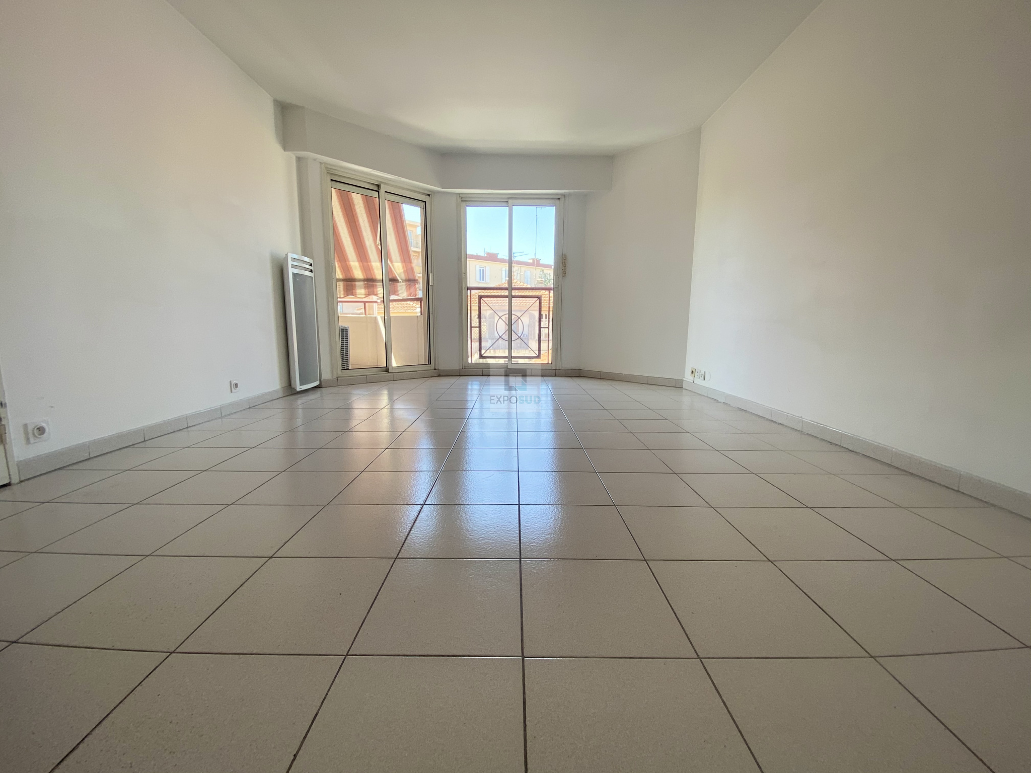 Location Appartement ANTIBES 1 salles de bain