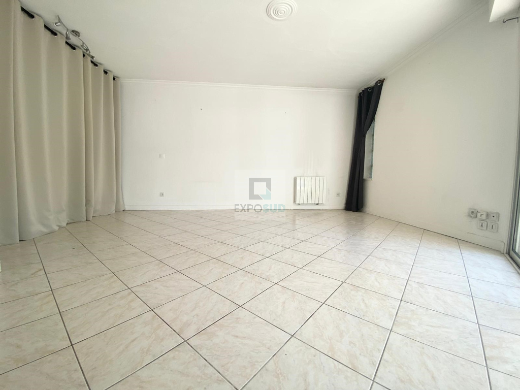 Location Appartement JUAN LES PINS individuel électrique chauffage
