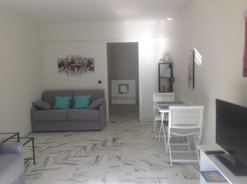 Location Appartement ANTIBES 1 salles de bain