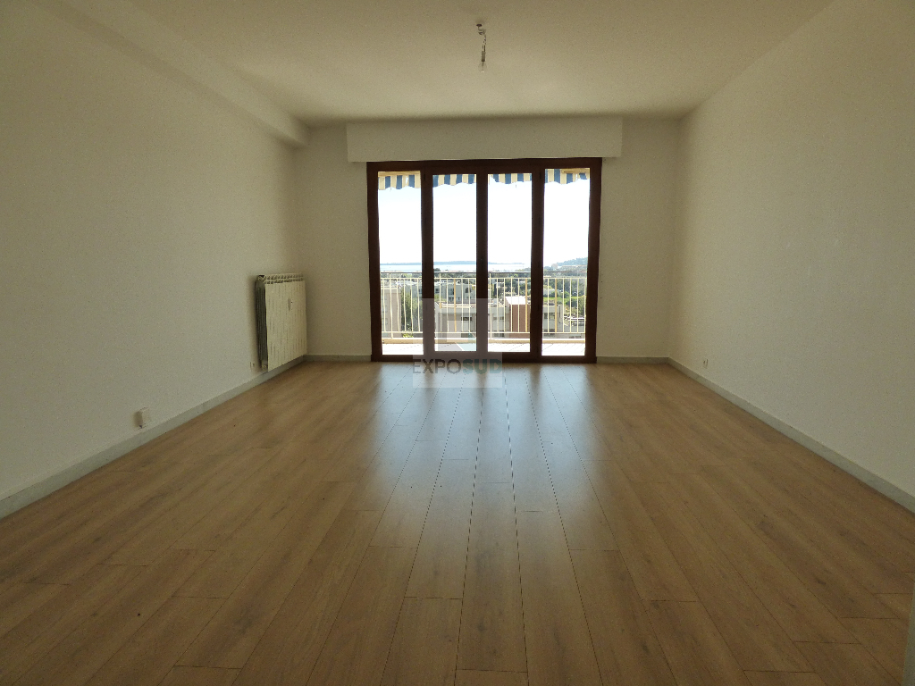 Location Appartement ANTIBES surface habitable de 75.69 m²