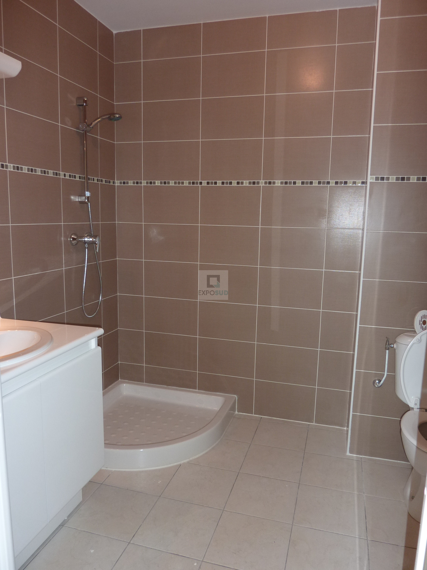 Location Appartement ANTIBES 1 salles d'eau