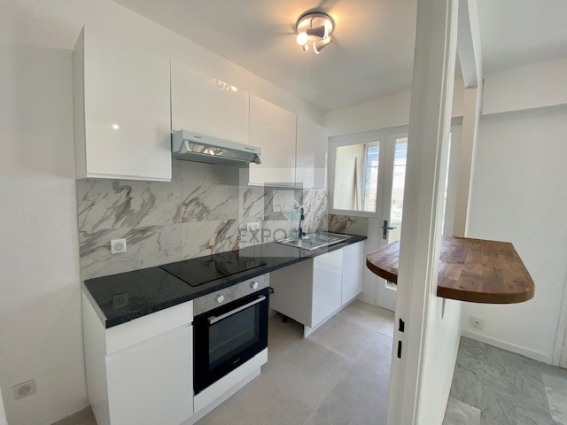 Location Appartement JUAN LES PINS 1 salles de bain