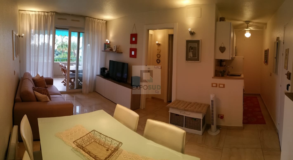 Location Appartement ANTIBES 1 salles de bain