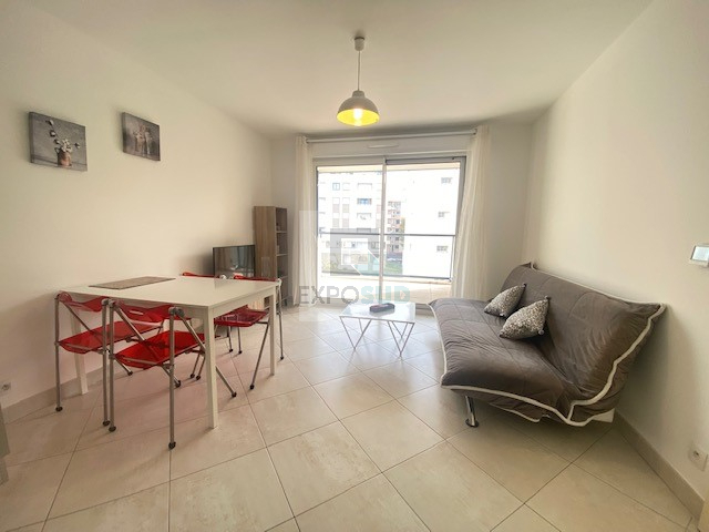 Location Appartement JUAN LES PINS surface habitable de 39 m²