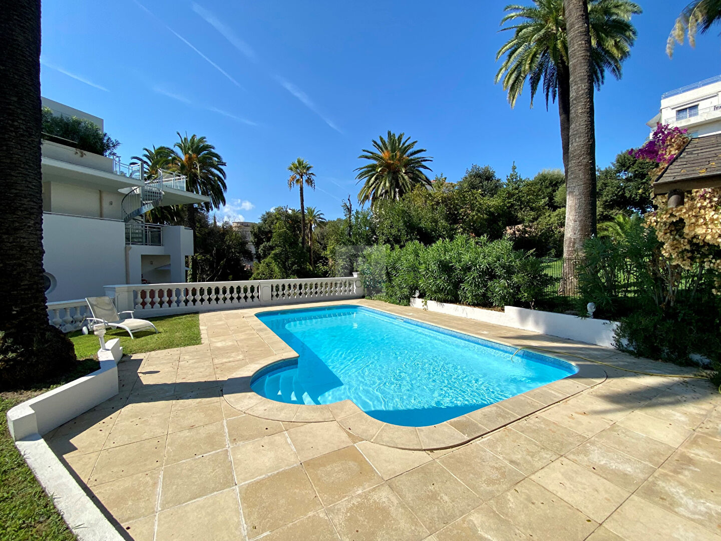 Vente Appartement CANNES surface habitable de 93 m²