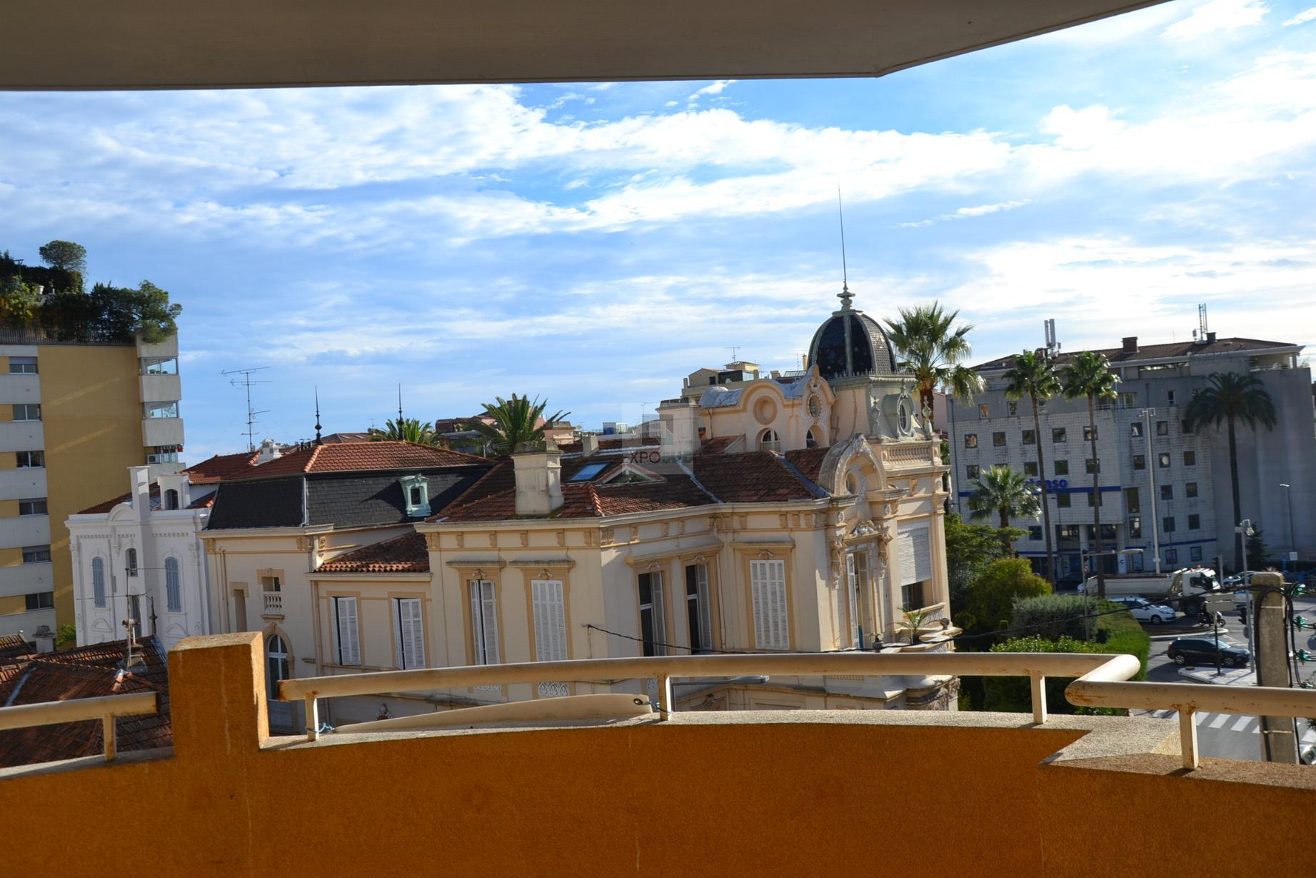 Location Appartement CANNES 2 chambres