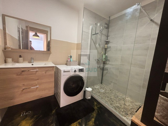 Location Appartement VALLAURIS 1 salles d'eau