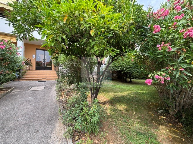 Location Appartement ANTIBES 1 salles de bain