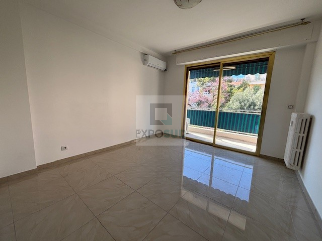 Location Appartement ANTIBES 1 salles de bain