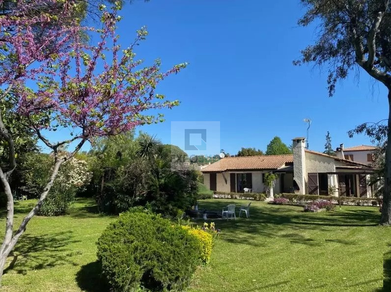 Vente Maison ANTIBES Mandat : 8156