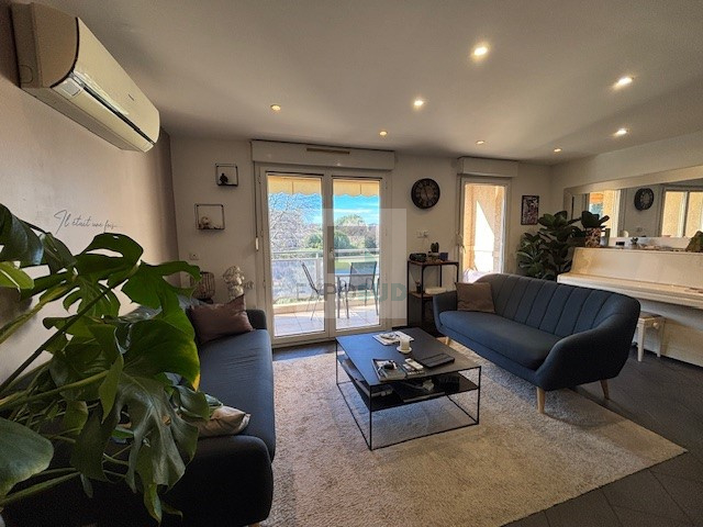 Location Appartement ANTIBES aucune cuisine