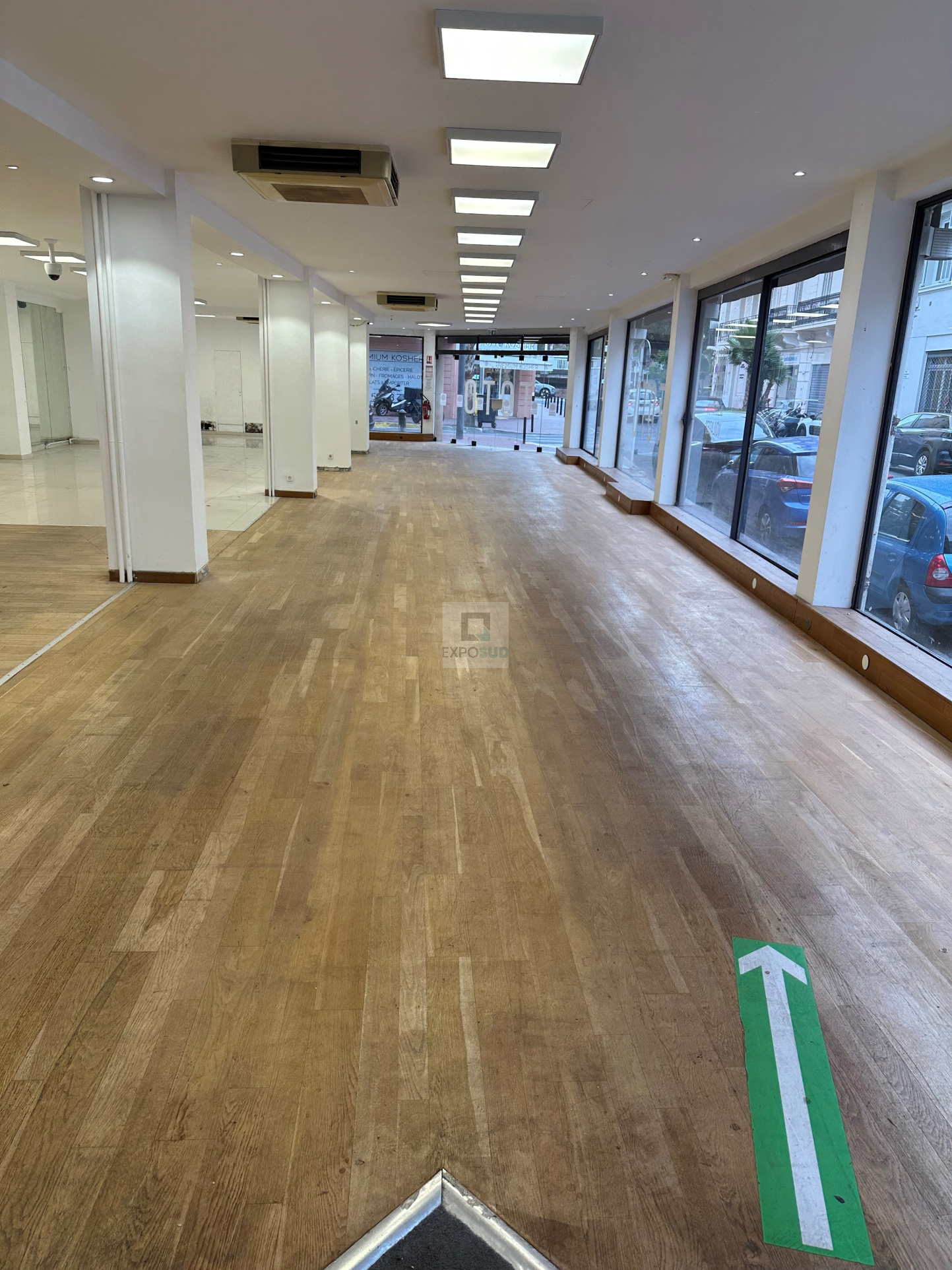 Location Local commercial CANNES individuel chauffage