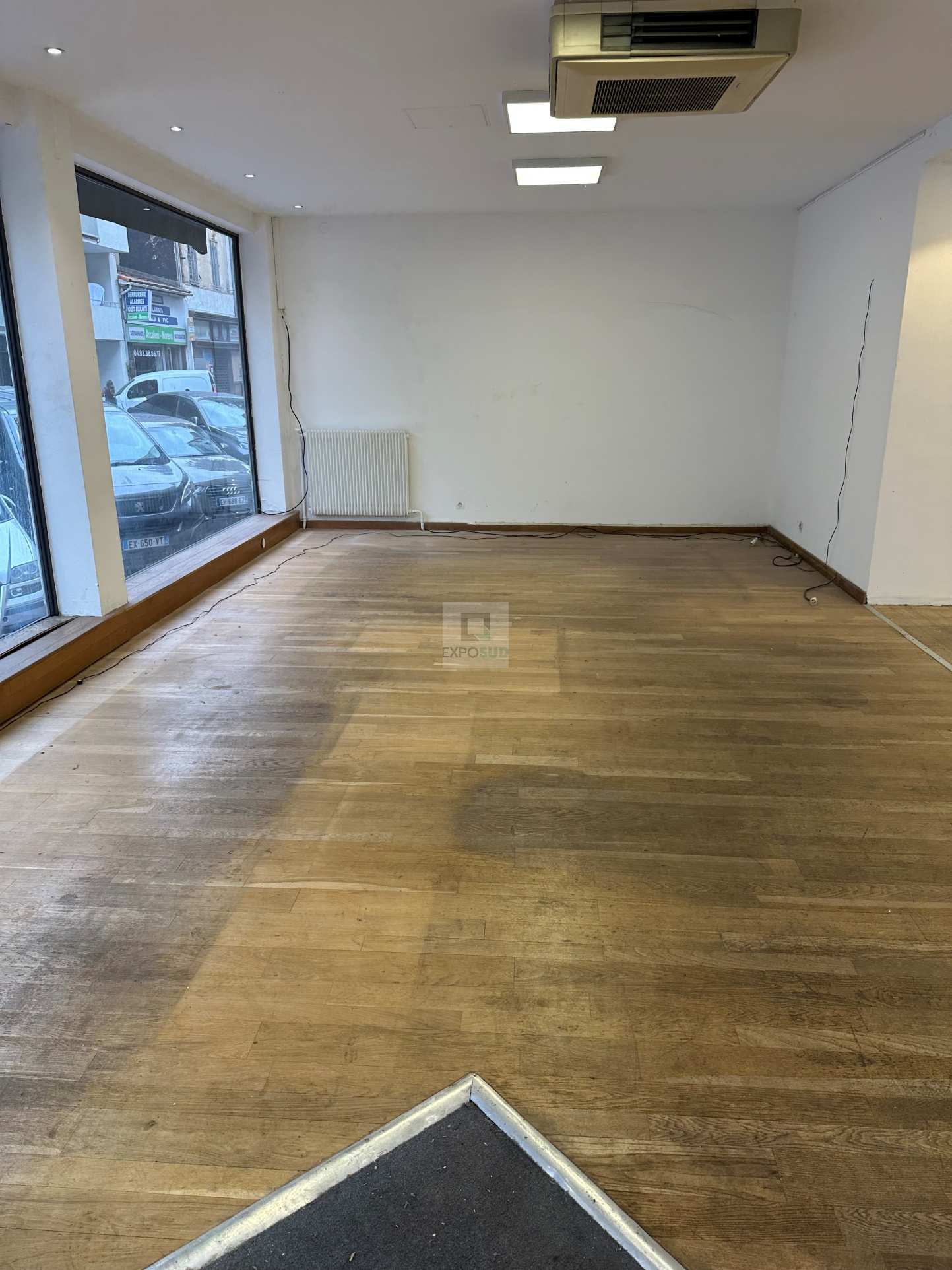 Location Local commercial CANNES surface habitable de 350 m²